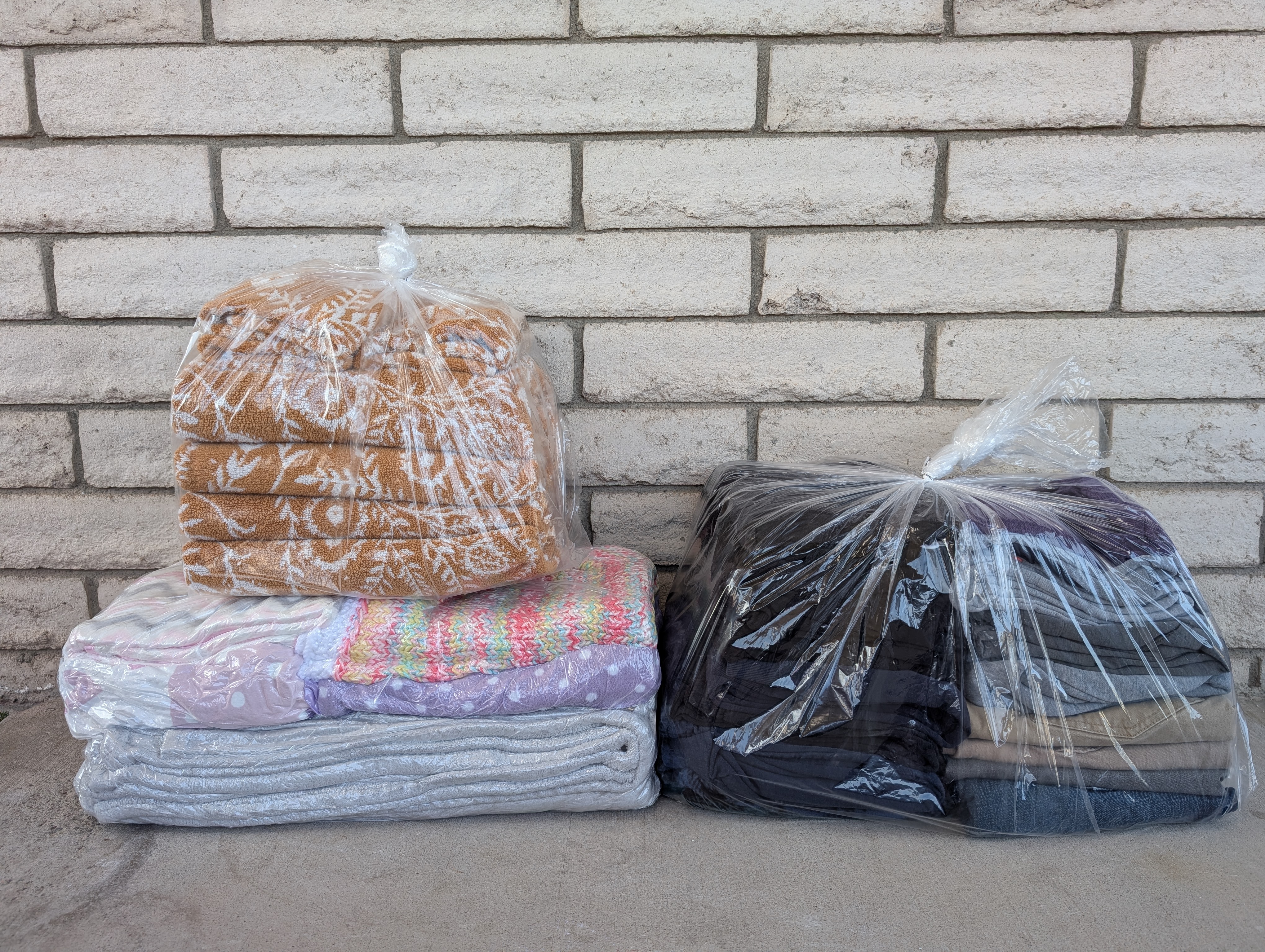 Clothes Blanket Toowels In Bags